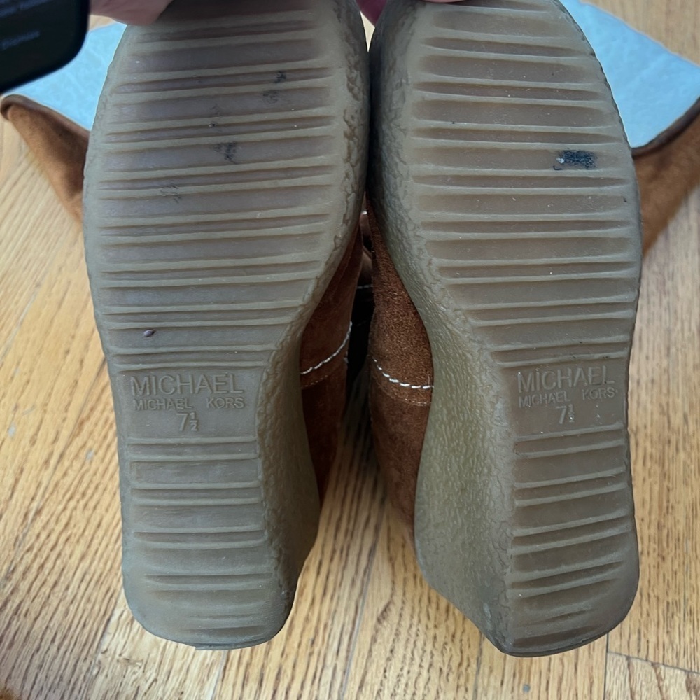 MICHAEL Michael Kors Crosby Suede Sherpa Lined Knee High Wedge Boots Size 7.5 - Picture 7 of 7